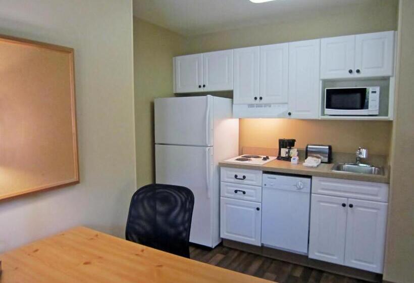 디럭스 스튜디오, Extended Stay America Suites  Piscataway  Rutgers University