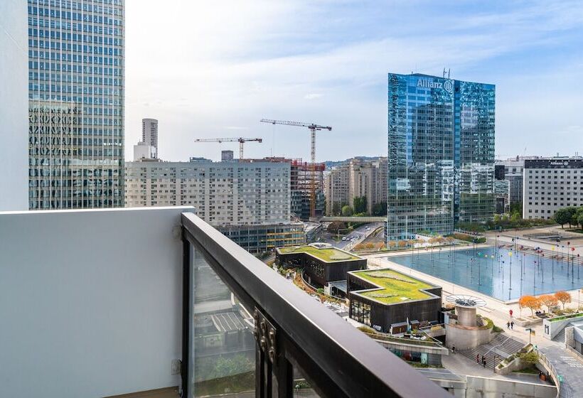 Апартаменты Deluxe 2 Спальни, Fraser Suites Paris La Défense