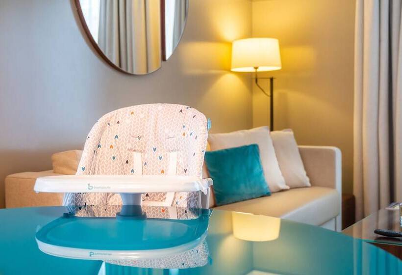 Апартаменты Deluxe 1 Спальня, Fraser Suites Paris La Défense