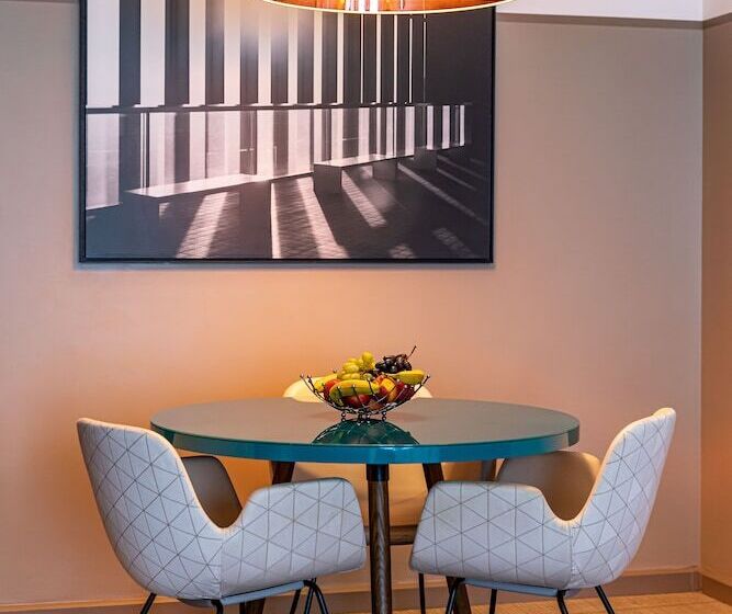 Апартаменты Deluxe 1 Спальня, Fraser Suites Paris La Défense