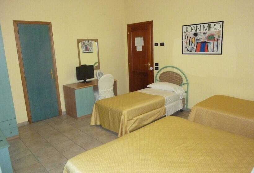 スタンダード４人部屋, Mediterraneo Palace
