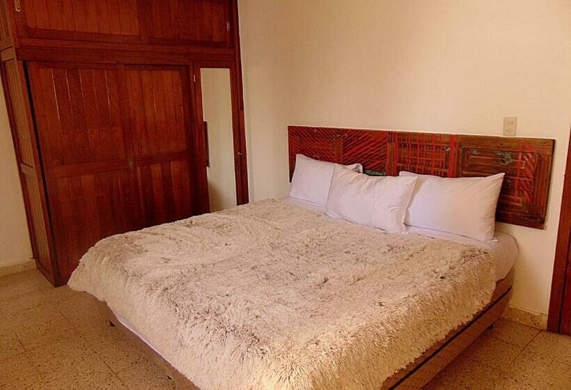 Quarto Superior Cama King, Kaza Muta