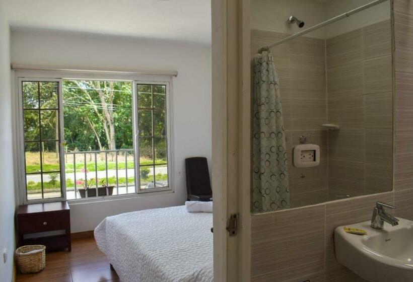 스탠다드 룸, Hostal Mochileros Inn
