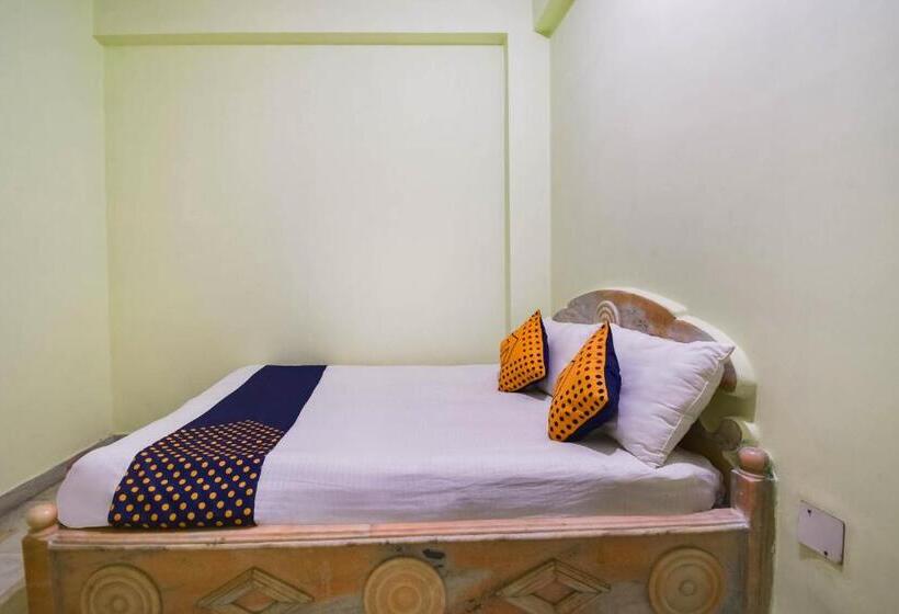 غرفة قياسية ثلاثية, Spot On Hotel Red Tomato