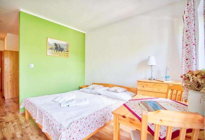 Номер Стандарт, Penzion Pivnice   Jítravský Dvorec