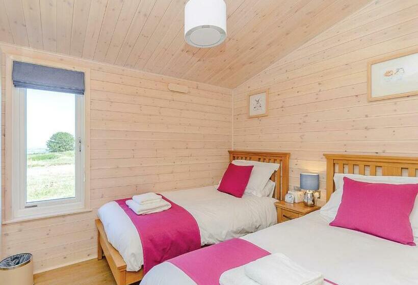 Дом 2 Спальни, Hazelhurst Lodges