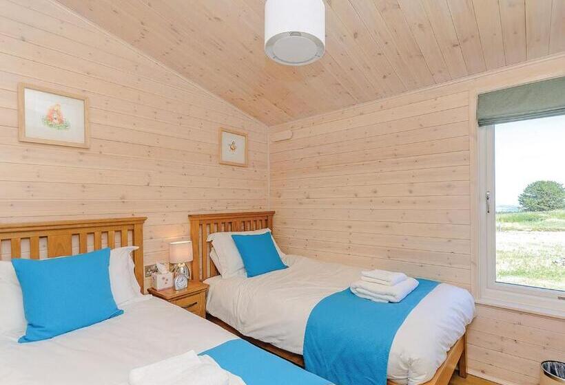 Дом 2 Спальни, Hazelhurst Lodges