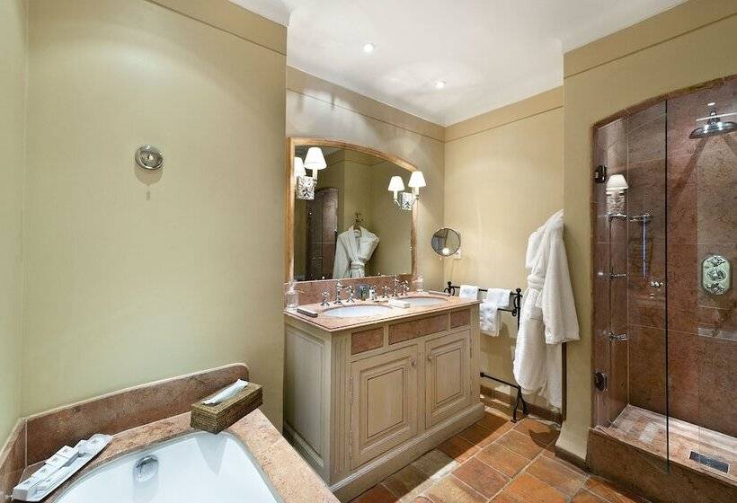디럭스 룸, Bastide Saint Antoine  Relais & Chateaux