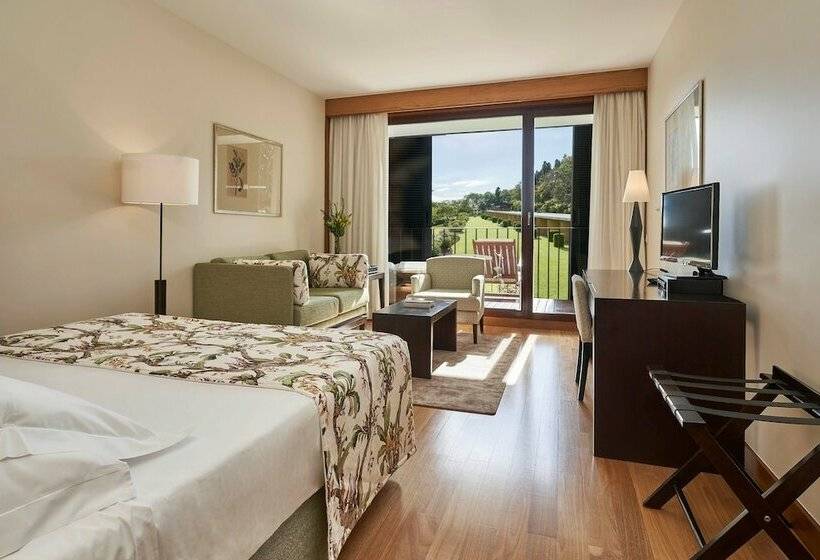Номер Премиум Вид на Сад, Quinta Da Casa Branca   Small Luxury Hotels Of The World