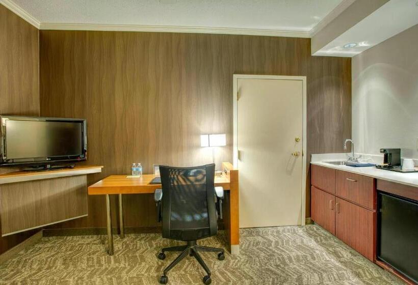 Люкс, Springhill Suites By Marriott Lawrence Downtown