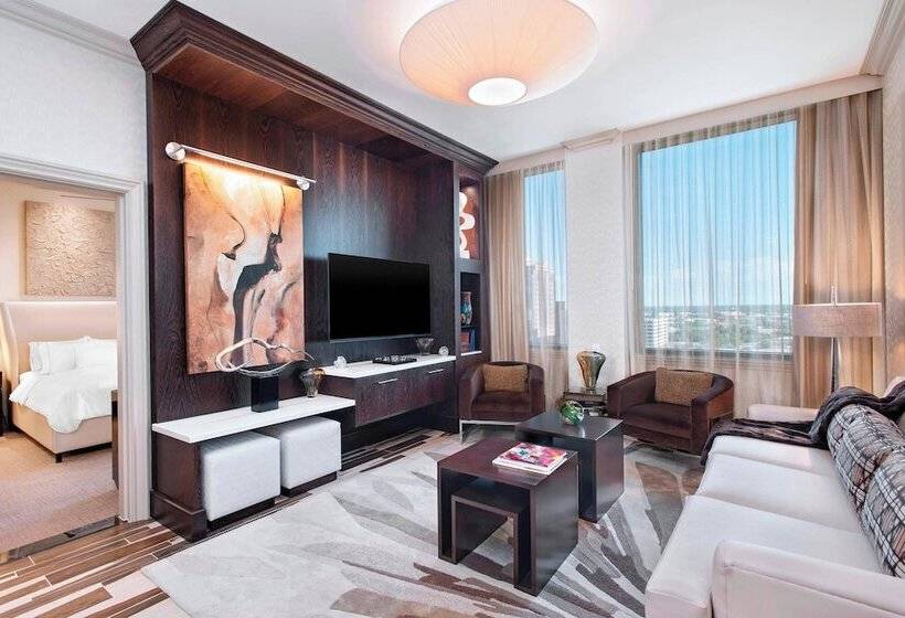 スイート, The Westin Houston Downtown