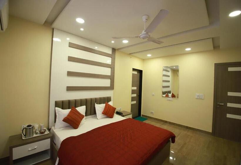 带大床的豪华间, Virat Resorts, Sariska Rajasthan