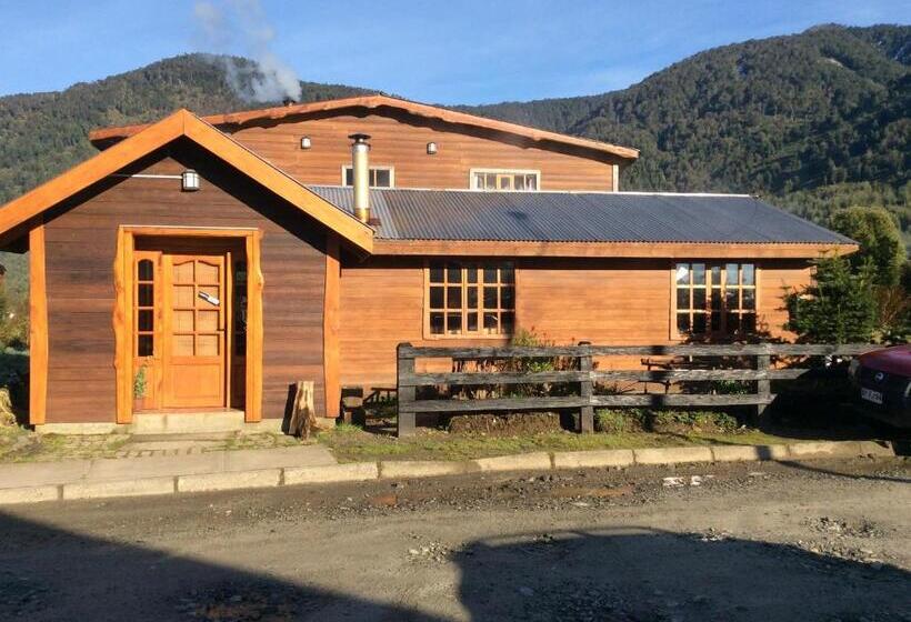 Стандартный внешний трехместный номер с ванной комнатой, Los Mañíos Del Queulat Puyuhuapi