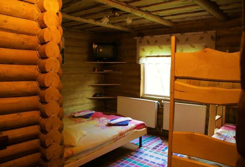 Четырехместный Номер Стандарт, Lian Family Hotel & Restaurant