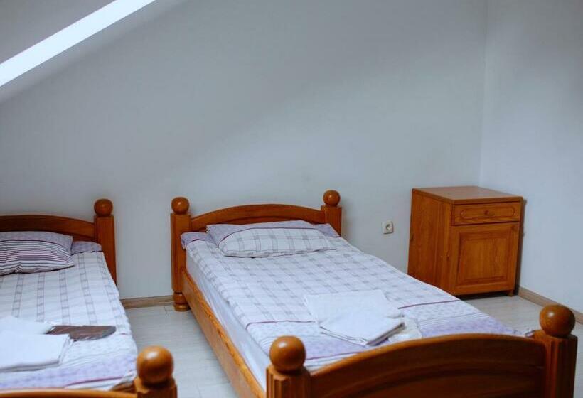 Номер Economy, Grebenky Motel
