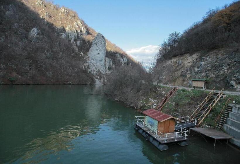 خانه 1 خوابه, Casa Lucian