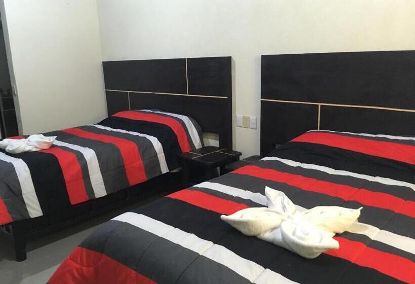 デラックスルーム, 8 Hotel Ejecutivo
