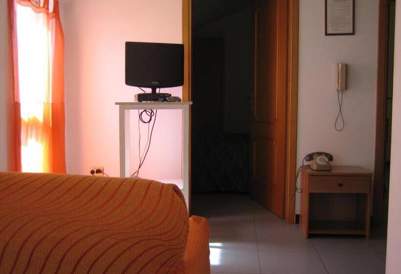 Апартаменты 2 Спальни, Albergo Carpino