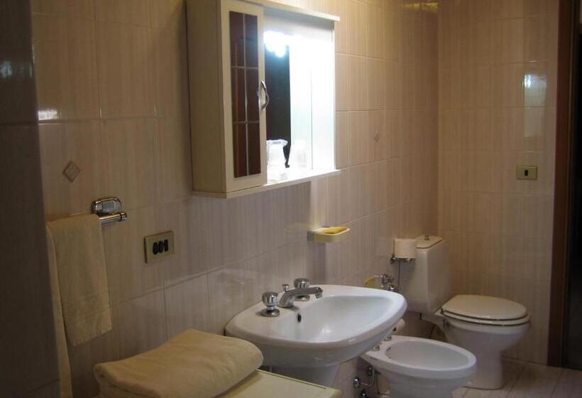 Апартаменты 2 Спальни, Albergo Carpino