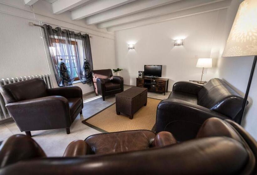 Дом 1 Спальня, Maison D'hôte La Grange Aux Ayres
