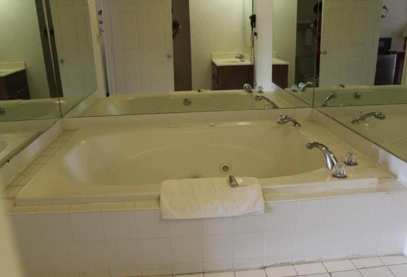 Люкс Кровать Кинг, Deerfield Inn