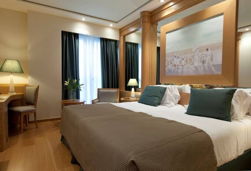 اتاق کلاسیک سه تخته, Las Arenas Balneario Resort