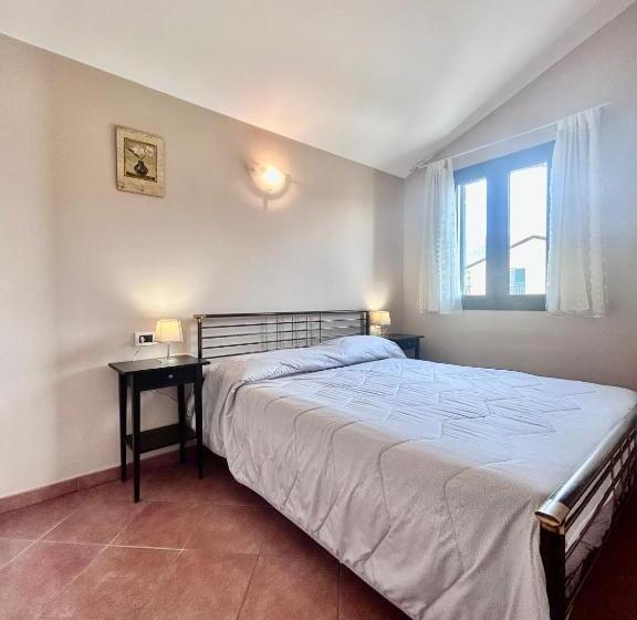 آپارتمان 1 خوابه با تراس, Agriturismo Azzurra Biricchina
