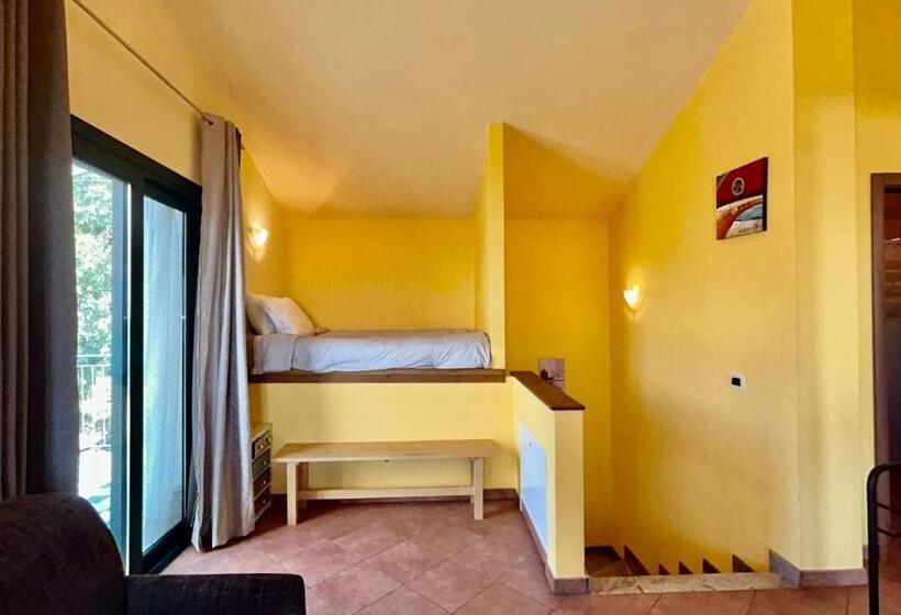 آپارتمان 1 خوابه با بالکن, Agriturismo Azzurra Biricchina