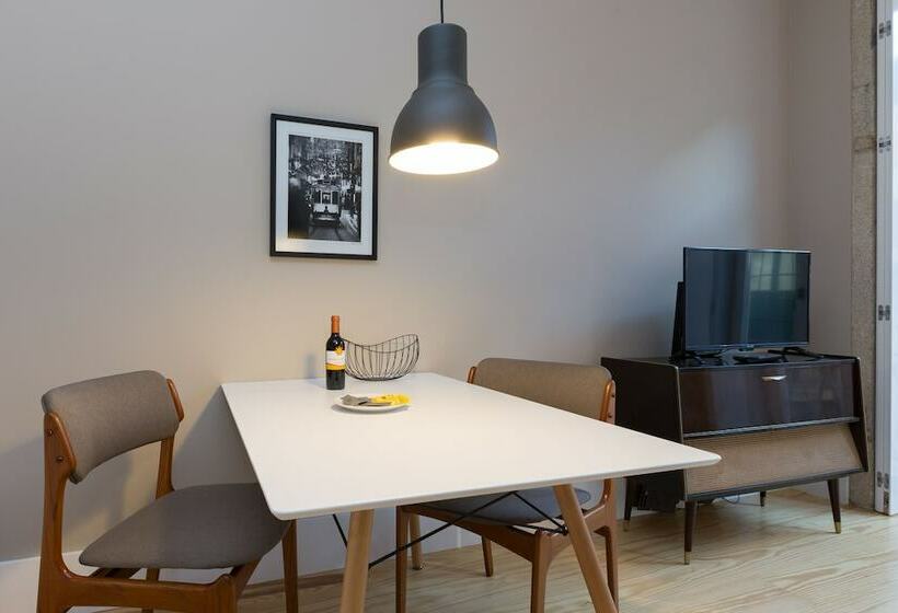 Апартаменты Премиум 1 Спальня, Porto And Clerigos Views By Porto City Hosts