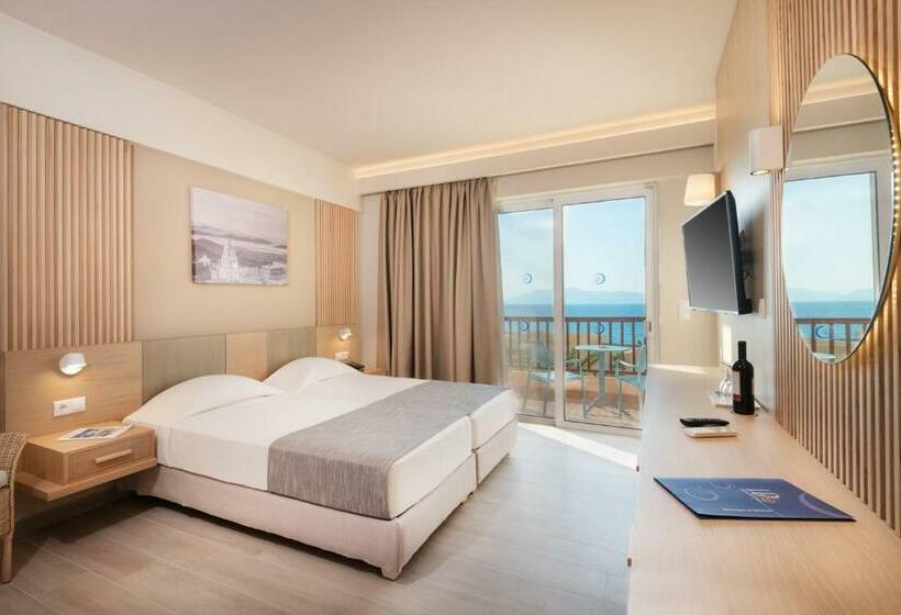 Семейный Номер Вид на Бассейн, Horizon Beach Resort
