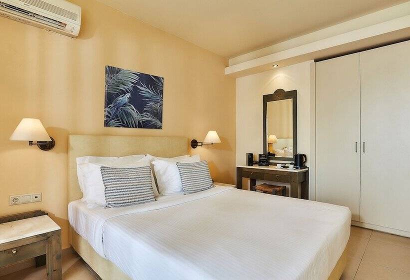 Семейный Номер, Sissi Bay Resort