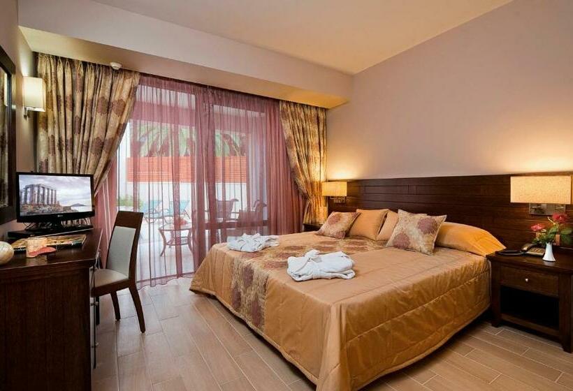 Люкс 2 Спальни, Porto Platanias Beach Resort & Spa