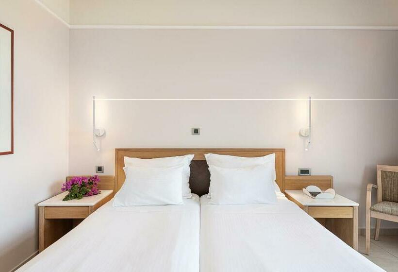 Номер Стандарт Вид на Сад, Porto Platanias Beach Resort & Spa