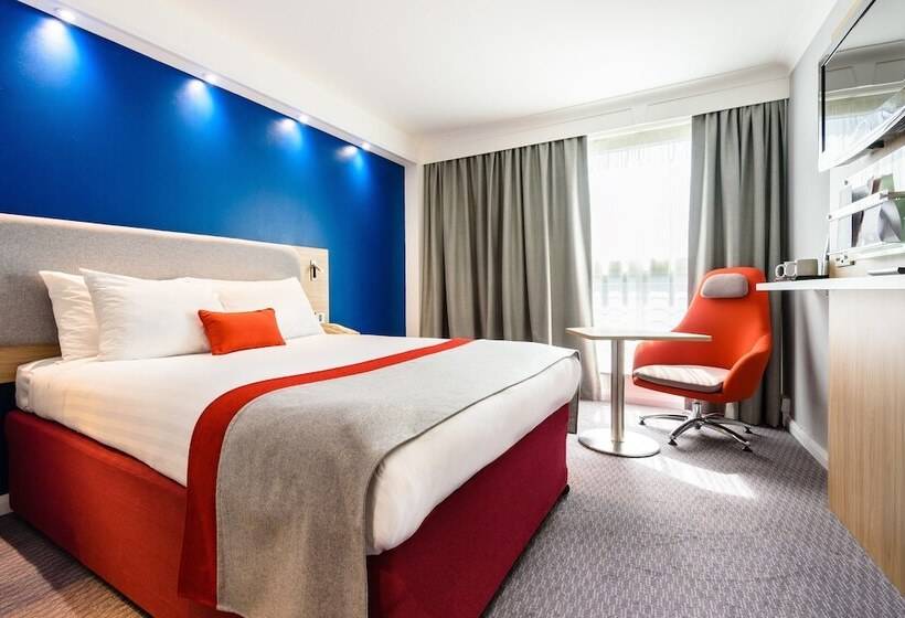 Номер Стандарт, Holiday Inn Express Portsmouth Gunwharf Quays, An Ihg