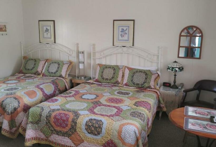 Номер Стандарт, Midway Lodging