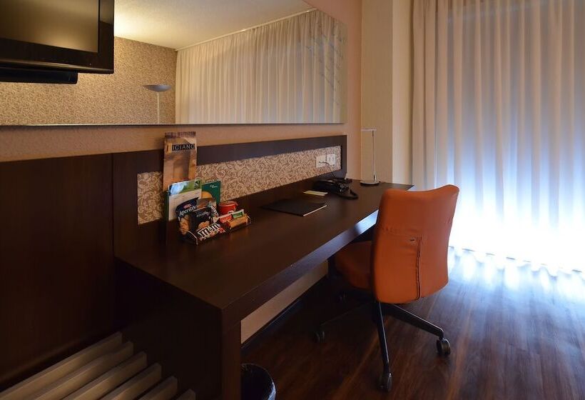 اتاق لوکس, Quality Hotel Curitiba