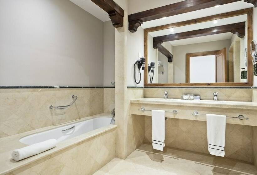 주니어 스위트, The Level At Melia Villaitana
