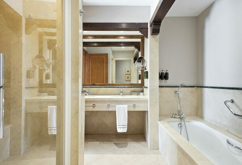 주니어 스위트, The Level At Melia Villaitana