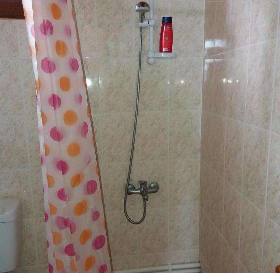 اتاق اکونومی, Aida Bed & Breakfast