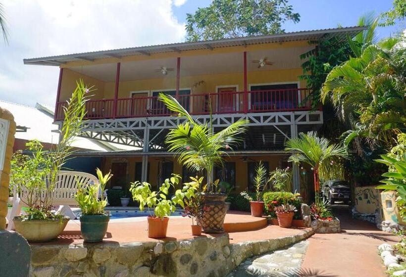 家庭海景房, Cabinas Jimenez