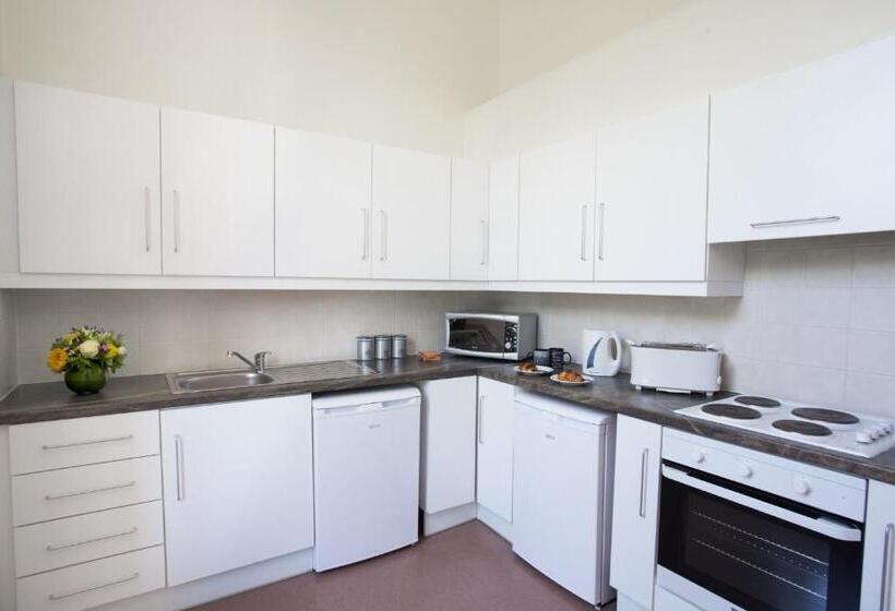 스탠다드 싱글 룸 공동욕실, Trinity College  Campus Accommodation