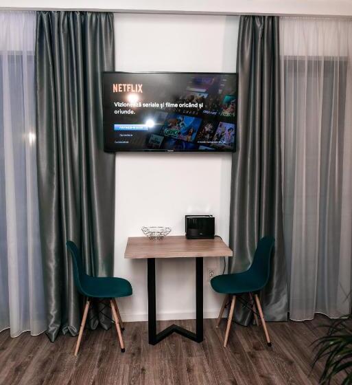 デラックススタジオ, Puzzle Apartaments&studios