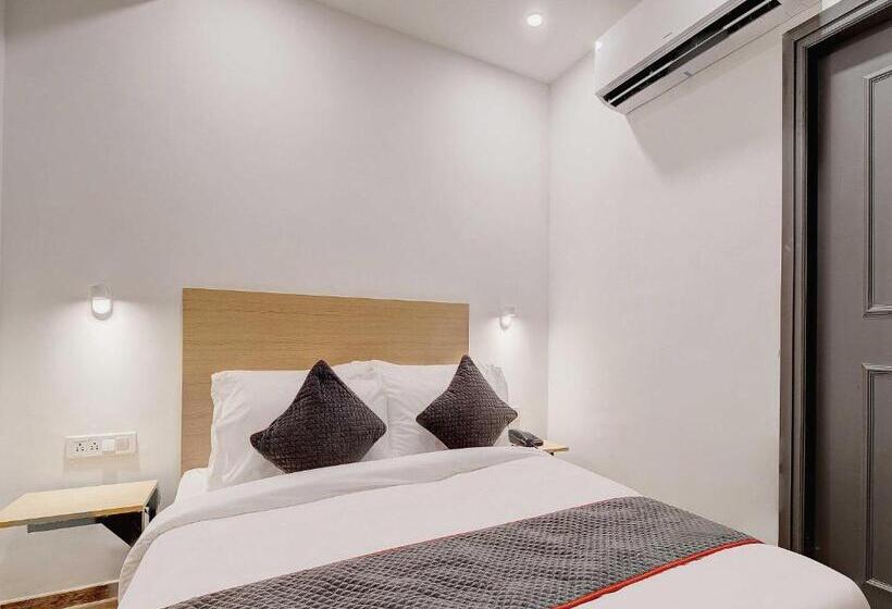 Номер Стандарт, Super Townhouse Akota Vadodara