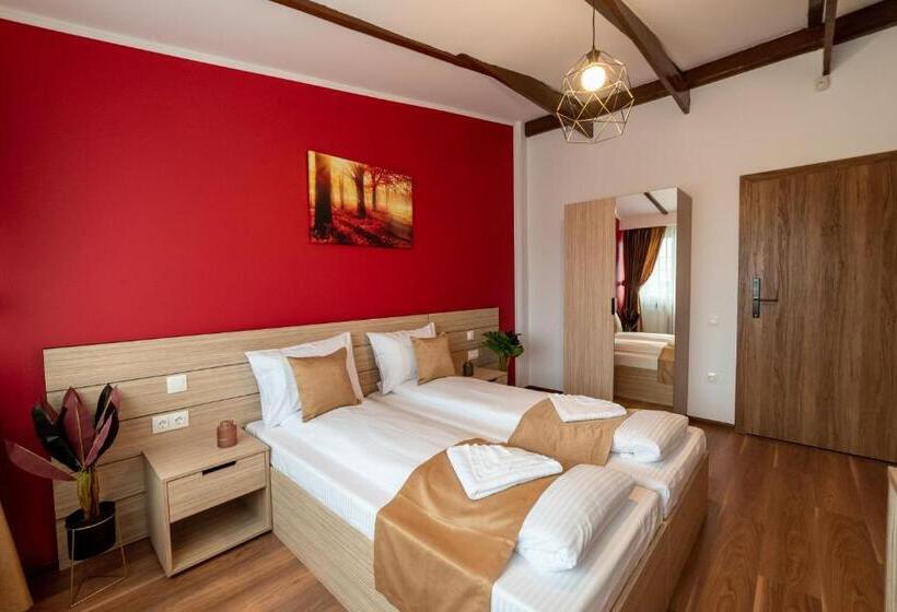 Номер Deluxe, Escala Rooms