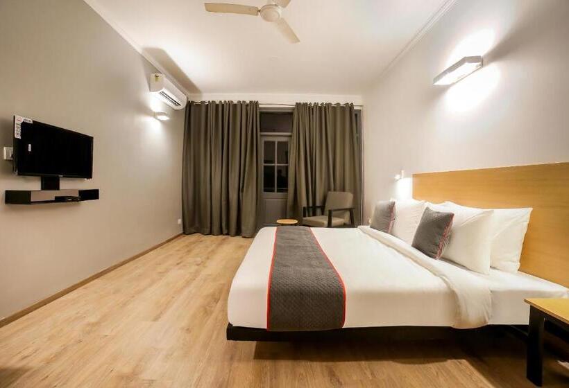 Номер Deluxe Кровать Кинг, King Delhi Airport