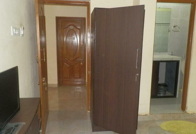 经济房, Aldrin Guest House