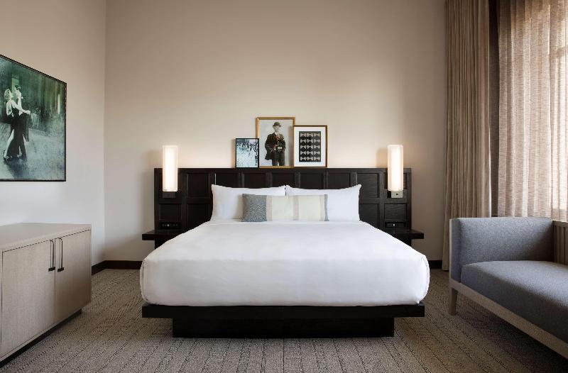 Suite Deluxe, The Clift Royal Sonesta San Francisco