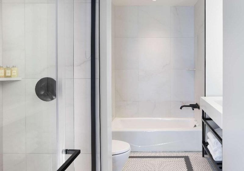 Suite Deluxe, The Clift Royal Sonesta San Francisco