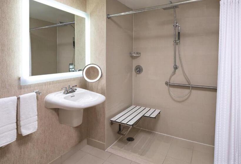 Стандартный Номер Кровать Кинг, The Westin Southfield Detroit