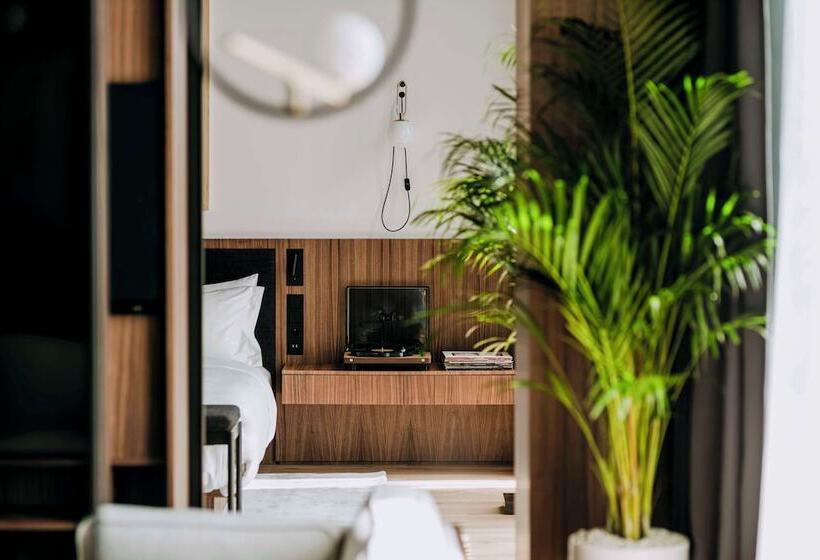 Люкс, Nobu Hotel Warsaw